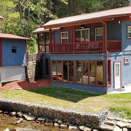 מרפי Waterwheel Cabin By The Creek מראה חיצוני תמונה